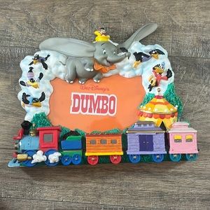 Dumbo picture frame